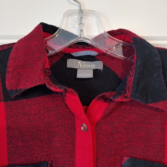 Red Buffalo print button up. - Picture 3 of 3